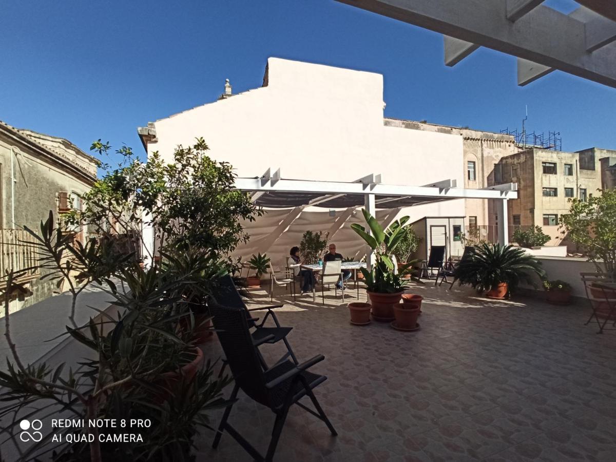 Il Riad Del Capitano Syracuse Bagian luar foto