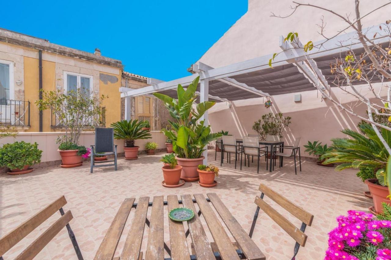 Il Riad Del Capitano Syracuse Bagian luar foto