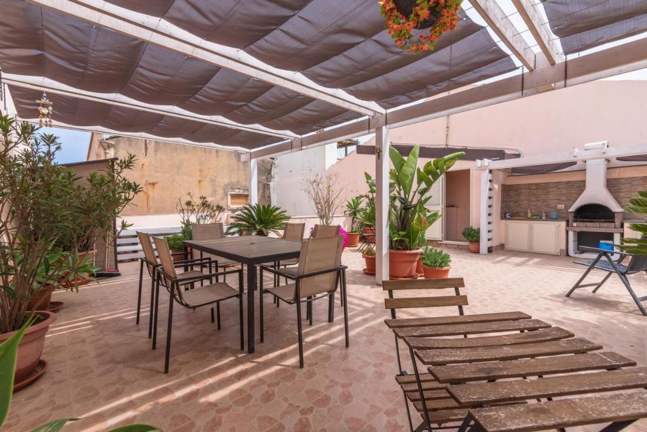 Il Riad Del Capitano Syracuse Bagian luar foto