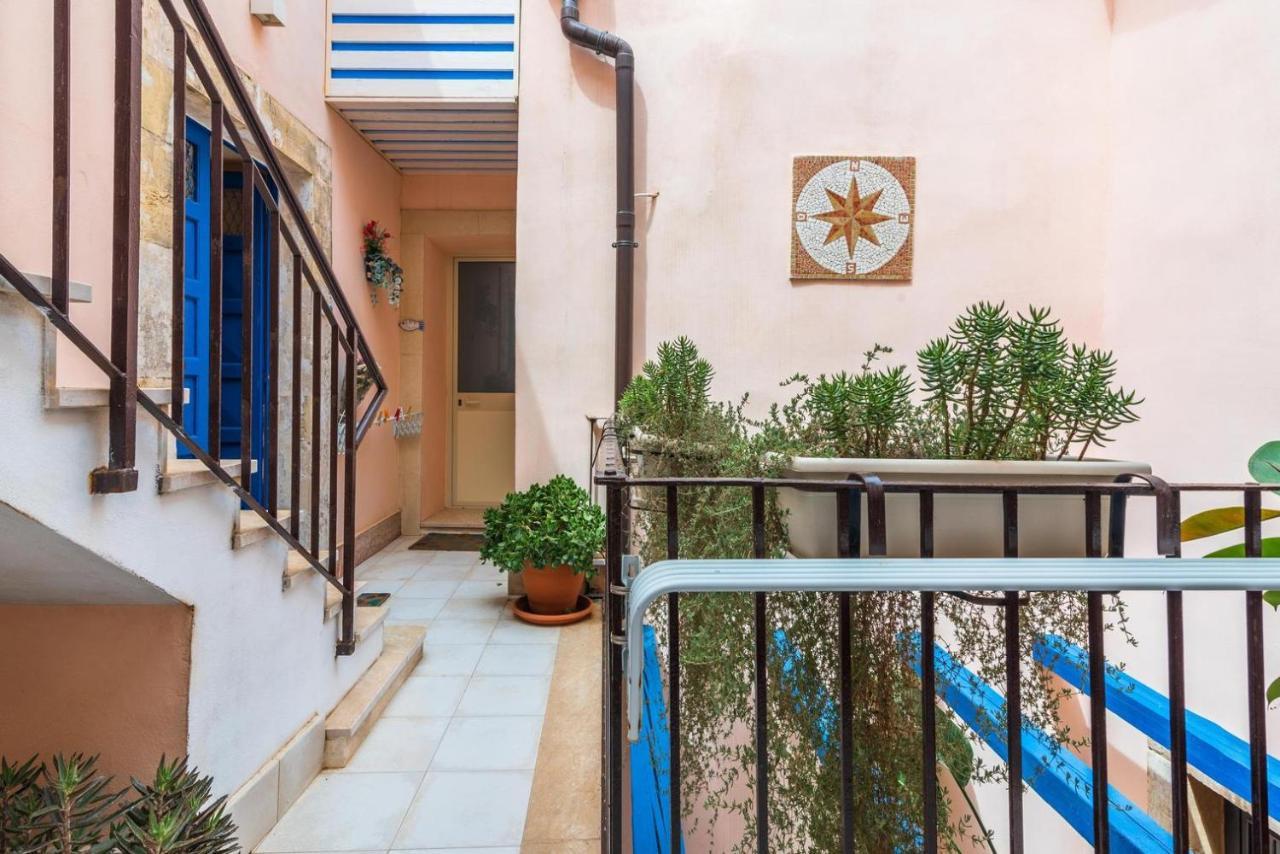 Il Riad Del Capitano Syracuse Bagian luar foto